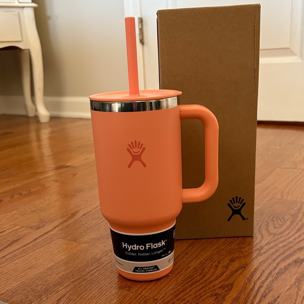 Hydro Flask Coral Tumbler with Handle and Straw - Picture 5 of 8
